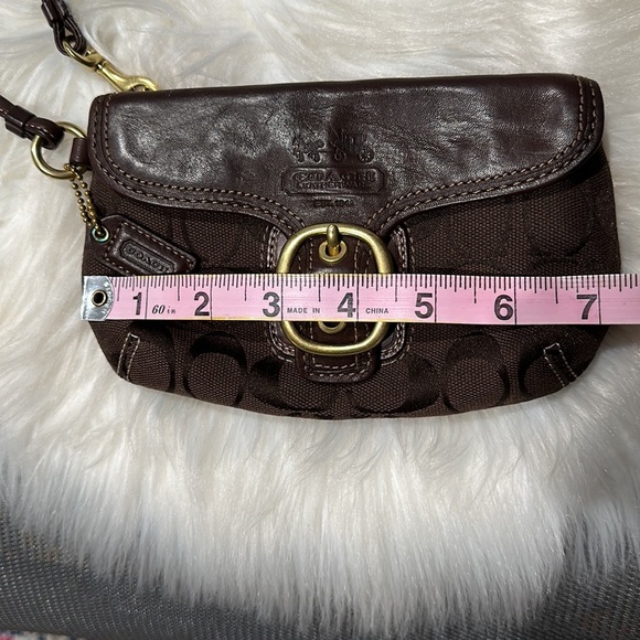 Coach Signature Wristlet Chocolate Brown EUC - Picture 12 of 12